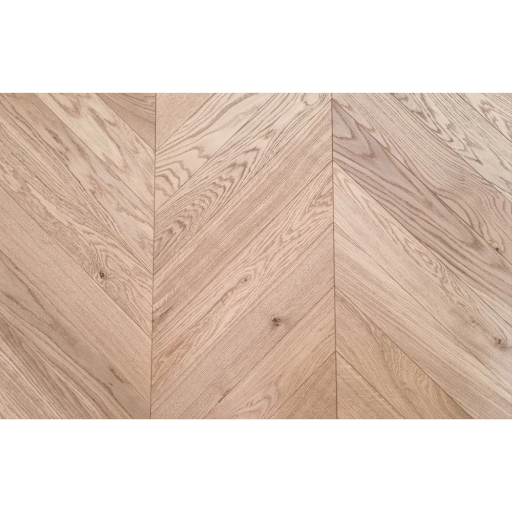 Dąb Eco (Chevron – jodełka francuska) Olejowosk, Szczotkowanie, Fazowanie V4 Wymiary: 510x90x10,5/2,5(+/-0,5) mm