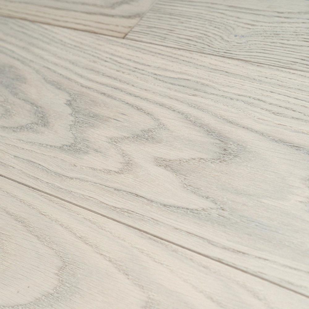 Simply Floor Dąb Oslo 180 (FertigDeska Luxury) Olejowosk, Szczotkowanie, Fazowanie V4 Wymiary: 2200-1800x180x14,5/3,0(+/-0,5) mm