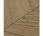 Dąb Porcelain (Chevron – jodełka francuska) Olejowosk, Szczotkowanie, Fazowanie V4 Wymiary: 420x90x13,0/3,0(+/-0,5) mm