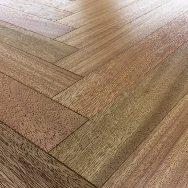 Doussie (Fertig Parkiet) Olejowosk, Szczotkowanie, Fazowanie V4 Wymiary: 490x70x14,5/3,0(+/-0,5) mm