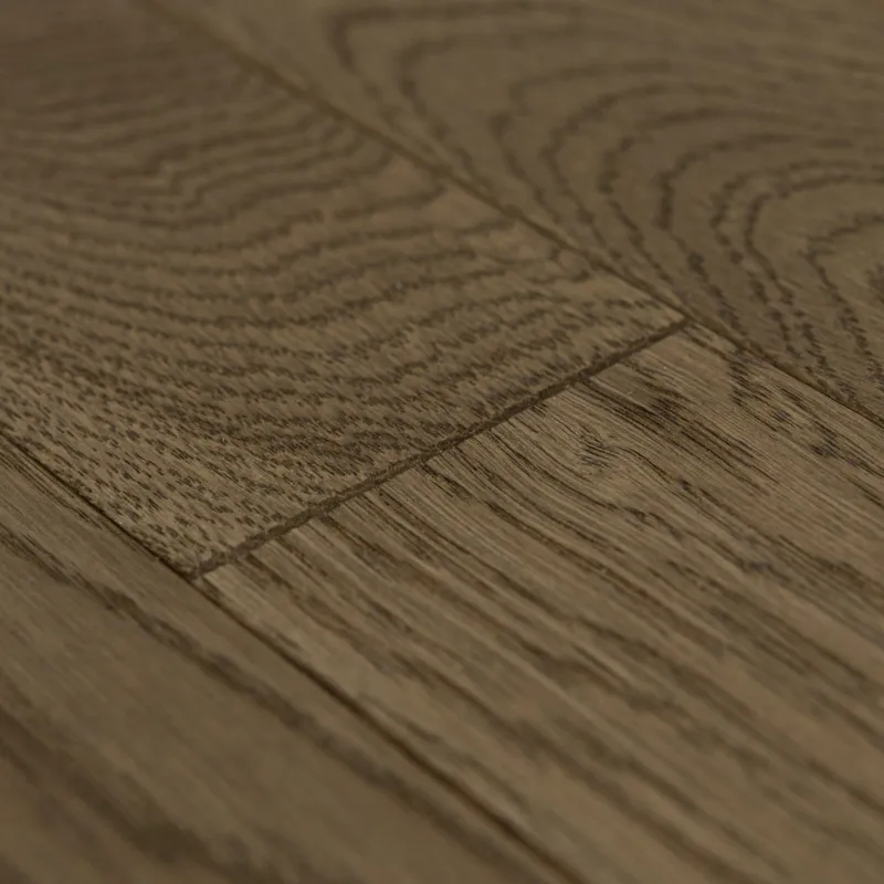 Dąb Cortino (Fertig Parkiet) Olejowosk, Szczotkowanie, Fazowanie V4 Wymiary: 480x65x10,5/2,5(+/-0,5) mm