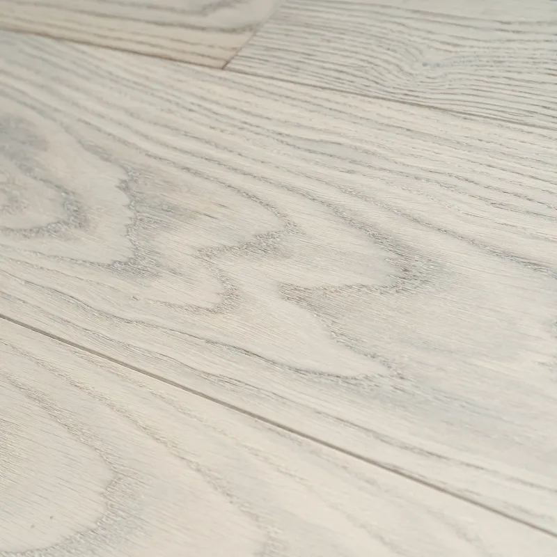 Simply Floor Dąb Oslo 180 (FertigDeska Luxury) Olejowosk, Szczotkowanie, Fazowanie V4 Wymiary: 2200-1800x180x14,5/3,0(+/-0,5) mm