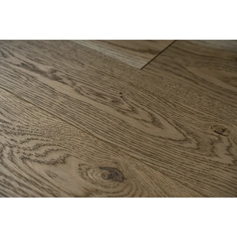 Dąb Gris Line (Fertig Deska) Olejowosk, Szczotkowanie, Fazowanie V4 Wymiary: 1290-700x140x14,5/3,0(+/-0,5) mm