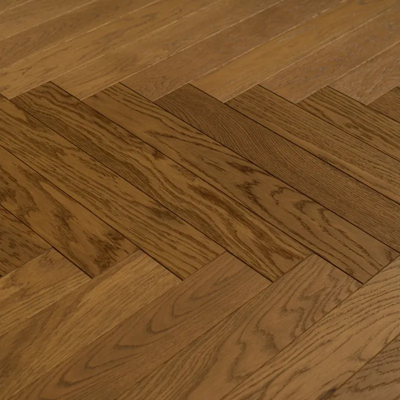 Dąb Złota Jesień (Massive Parkiet) Olejowosk, Szczotkowanie, Fazowanie V4 Wymiary: 480x60x14 mm