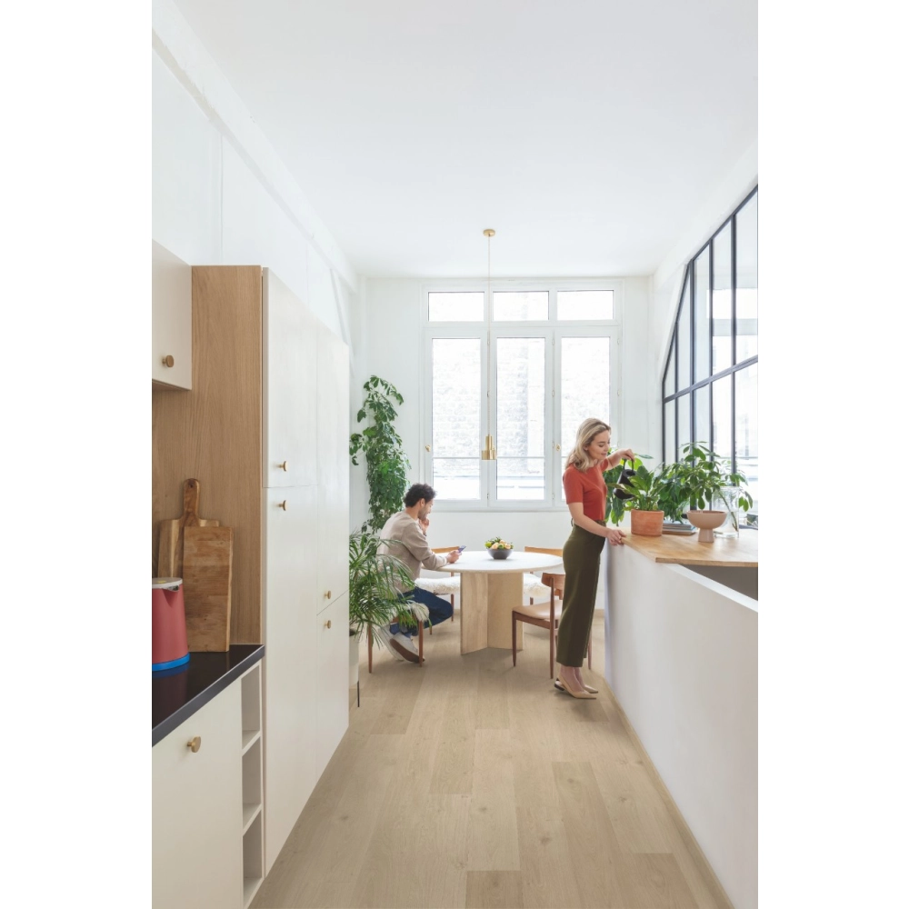 Panel Winylowy Quick Step Ze Zintegrowanym Podkładem Alpha Blos Dąb Coast Piaskowy AVSPU40322